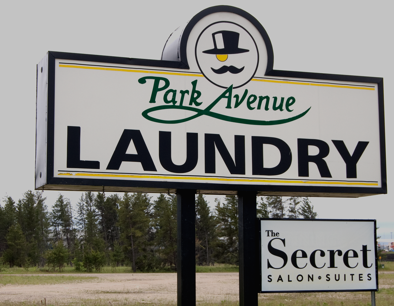 signage1600 Park Avenue Laundry Bemidji Minnesota Signage at 3211 Hannah Avenue